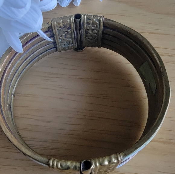 Vintage Elegant Brass and Mother of Pearl Bracelet - Picture 3 of 7